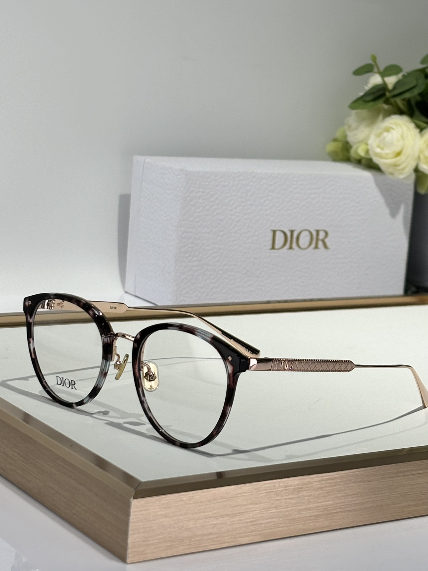 D10r Glasses Mini CD A6L 51-20-145