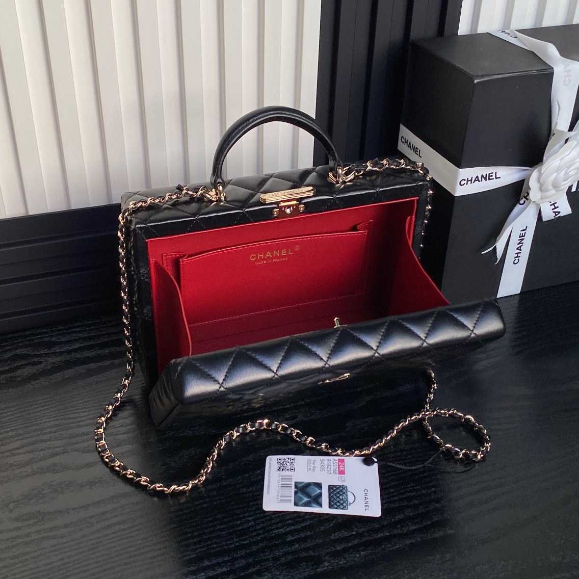 Ch**el Box bag 15x22x7.5cm
