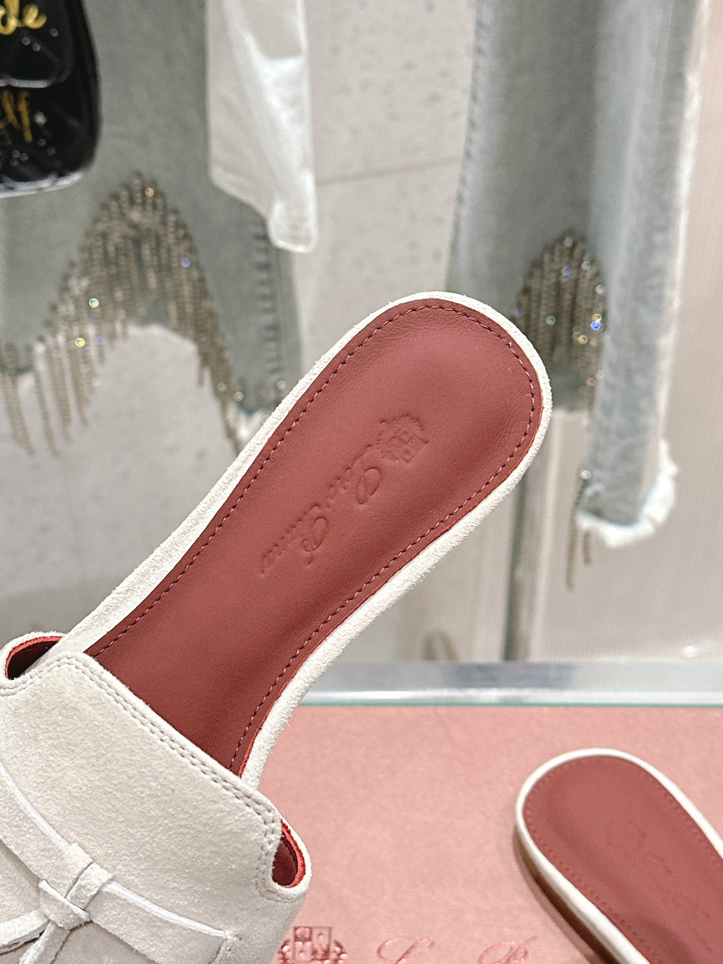 UA L0r0 P1ana Summer Charms Sandal
