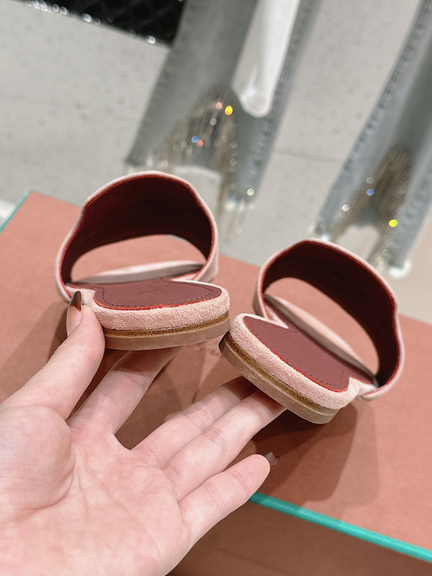 UA L0r0 P1ana Summer Charms Sandal