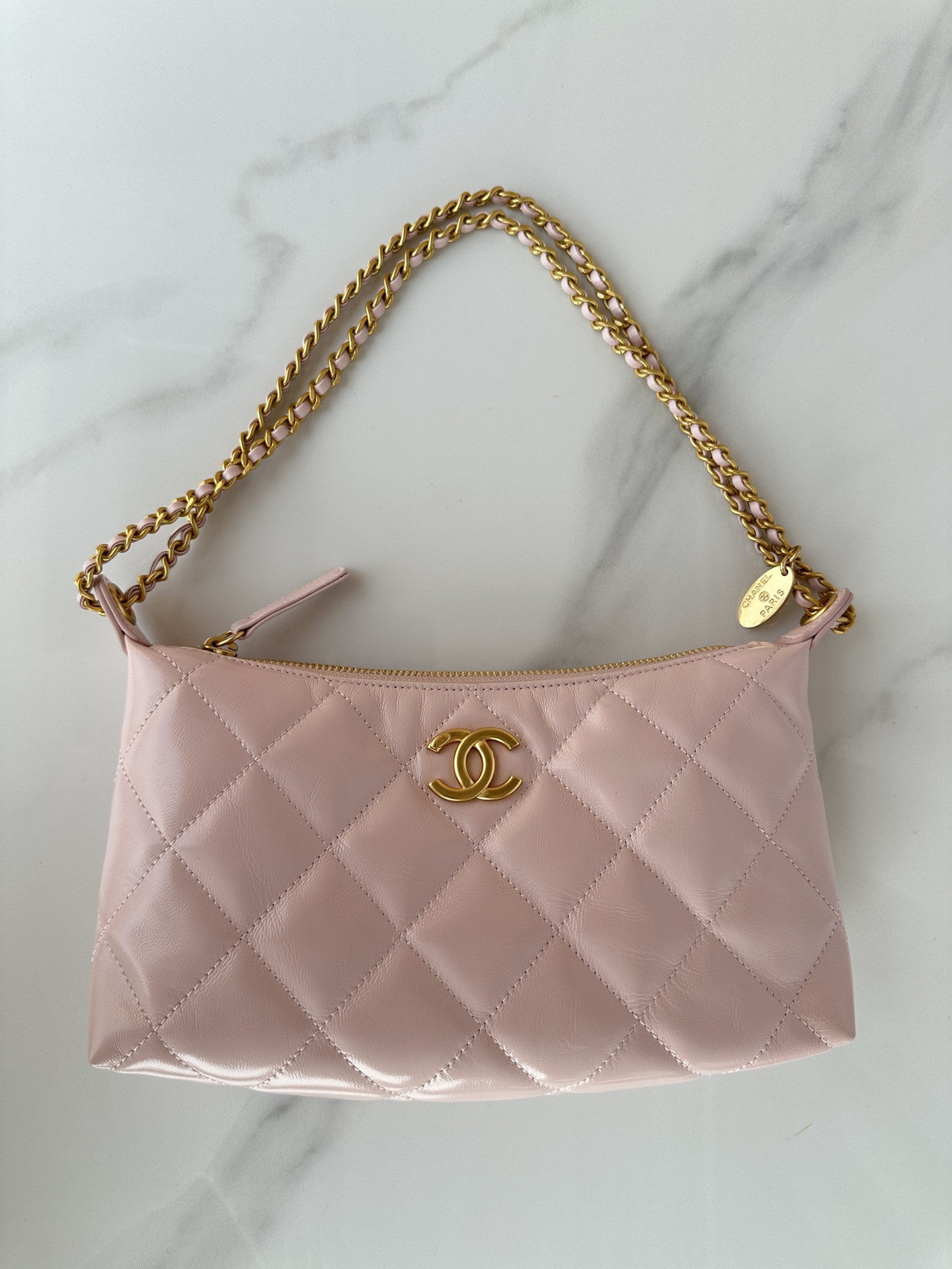 Ch**el Hobo Bags AS5528 17x26x8.5cm