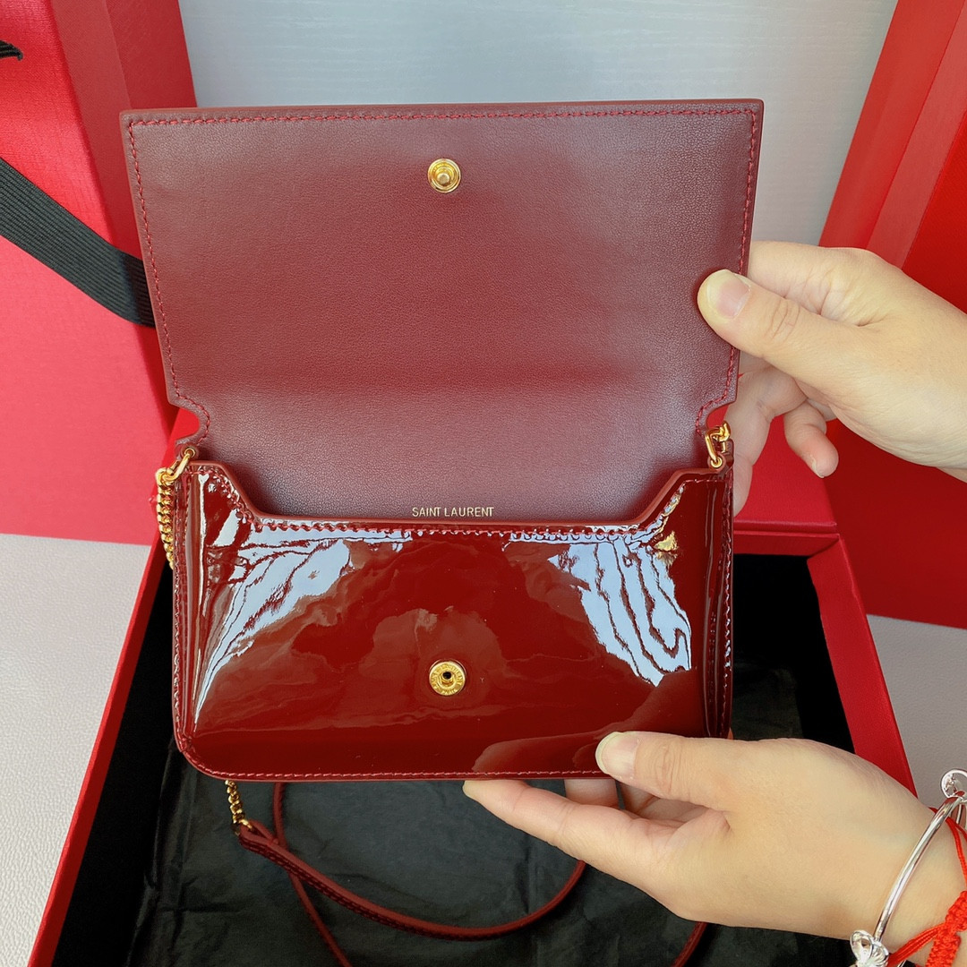 Y51 Monogram phone holder with strap (patent leather) 18 x 11 x 2.5 CM