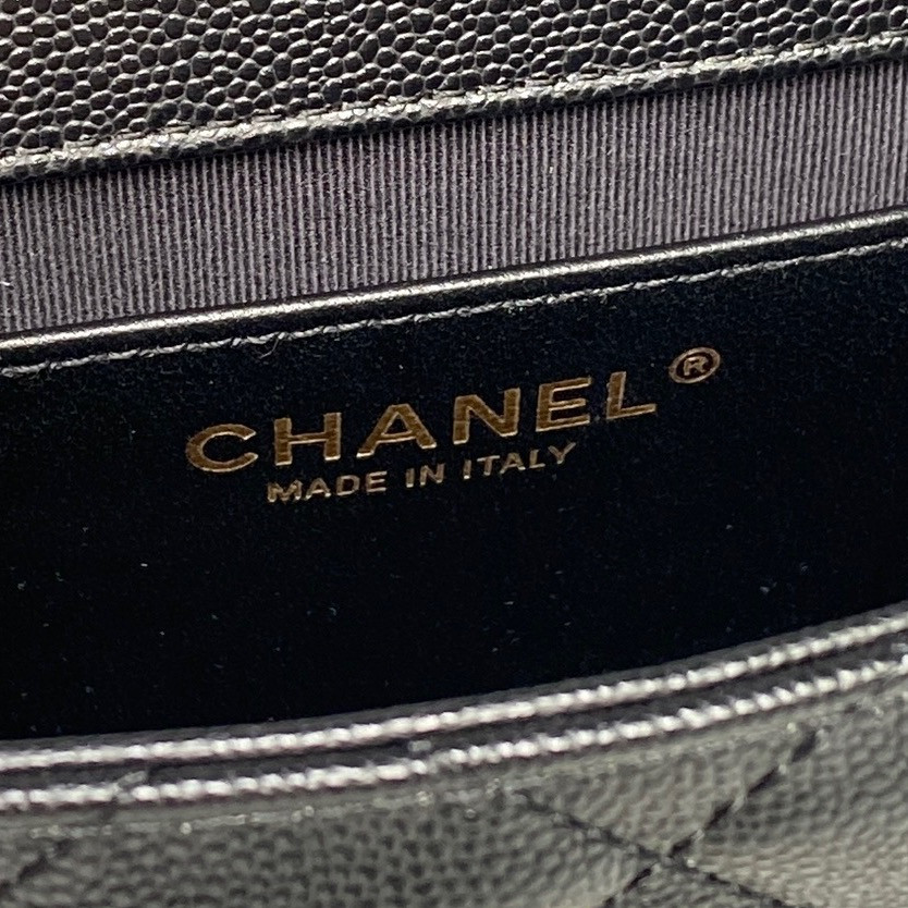 Ch**el Flap Handbag AS5239 18×13×5.5cm