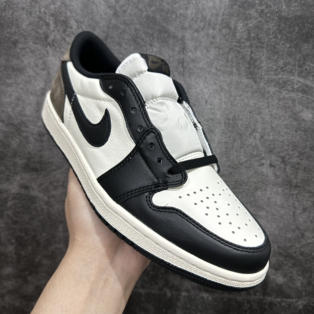 UA Air Jordan 1 Retro Low OG Mocha