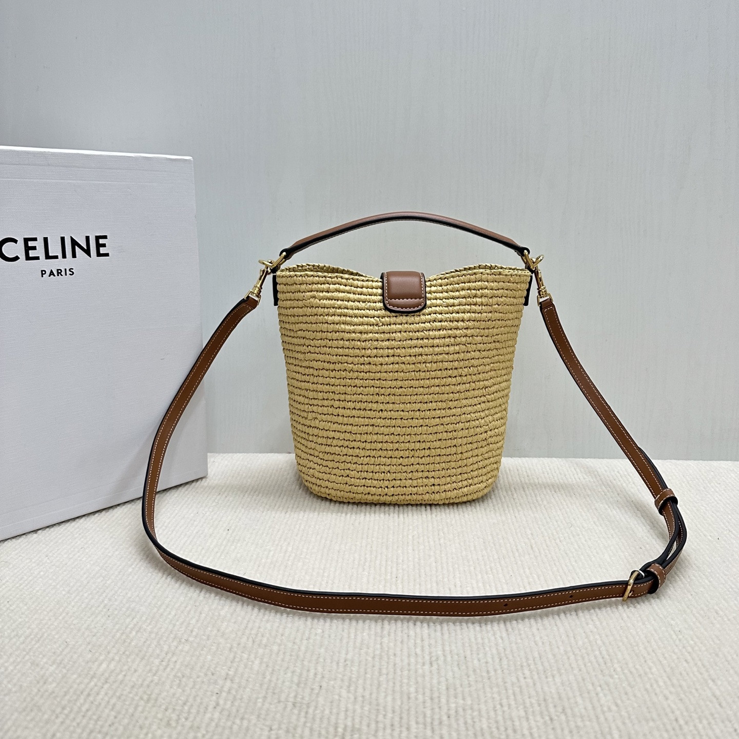 Ce1i*e MINI BUCKET L0visE IN RAFFIA 13.5x16x10cm