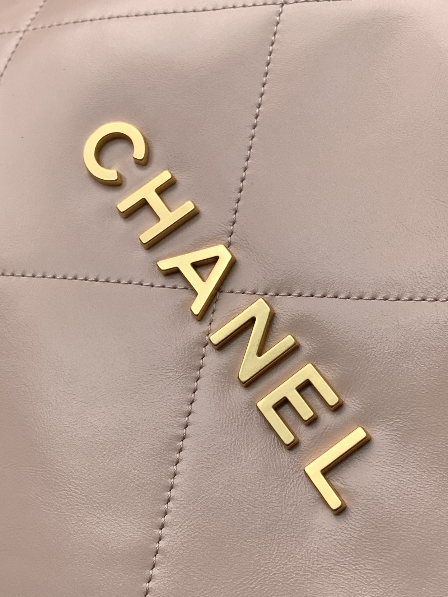 Ch**el 22 HANDBAG AS3261 39×42×8 cm