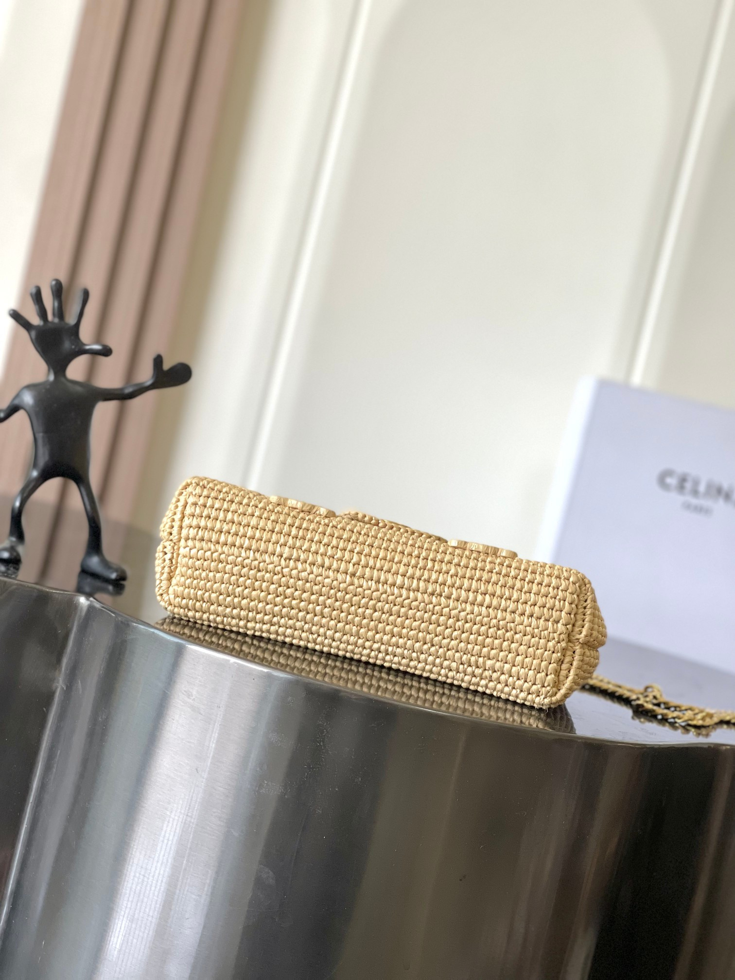 Ce1i*e Victoire Medium Bag IN RAFFIA WITH TRIOMPHE EMBROIDERIES 25x17x9cm