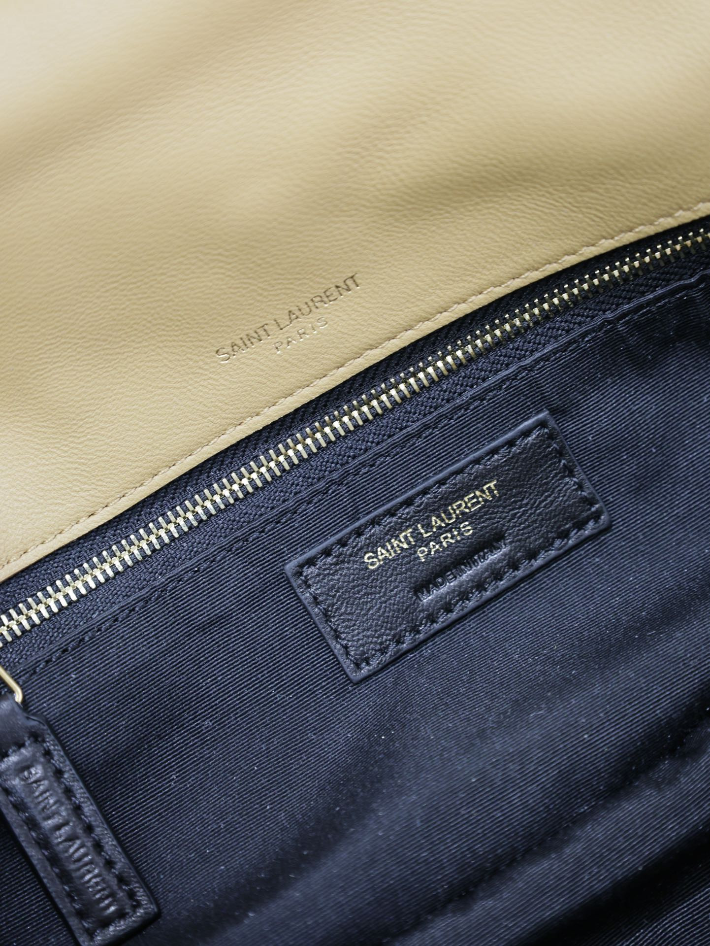 Y51 CALYPSO small in plunged lambskin 26x14x7cm