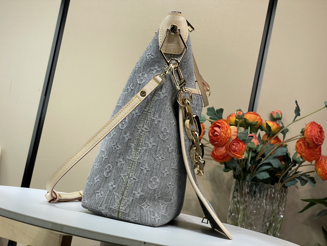 LV Coussin Hobo MM M13390 38x33x10cm