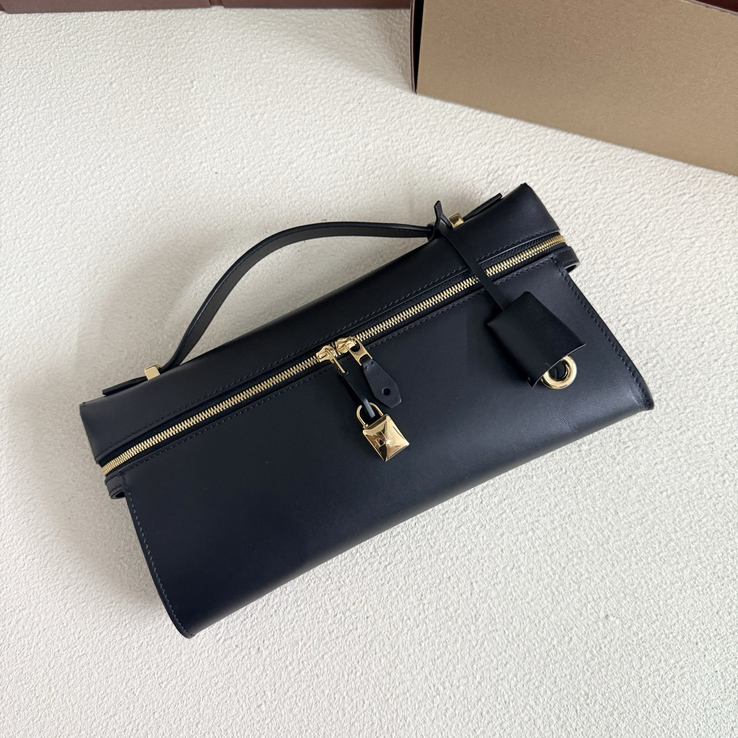 L0r0 P1ana Extra Clutch L29 29x14x3cm