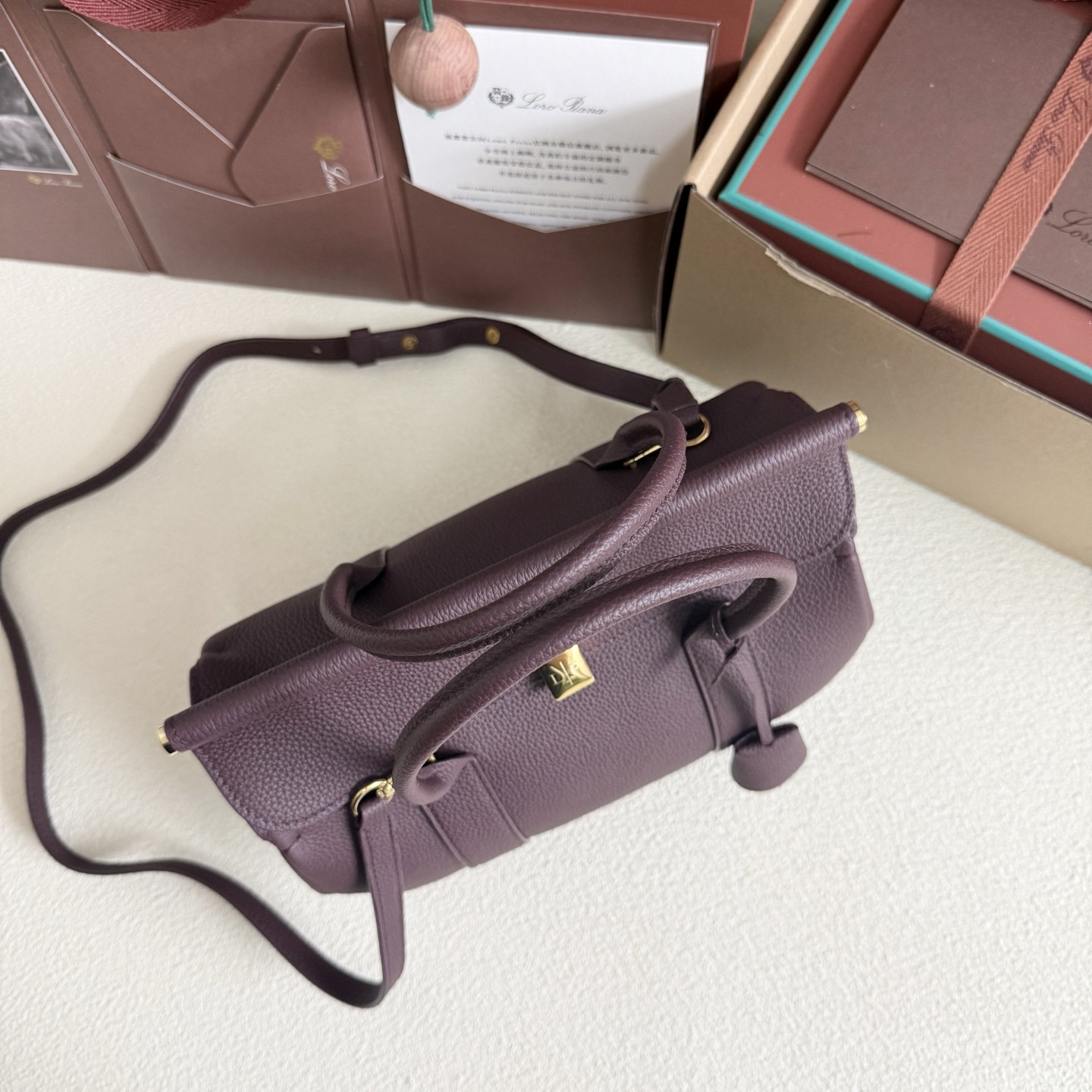L0r0 P1ana Loom L25 Calfskin 25x18x12.5cm