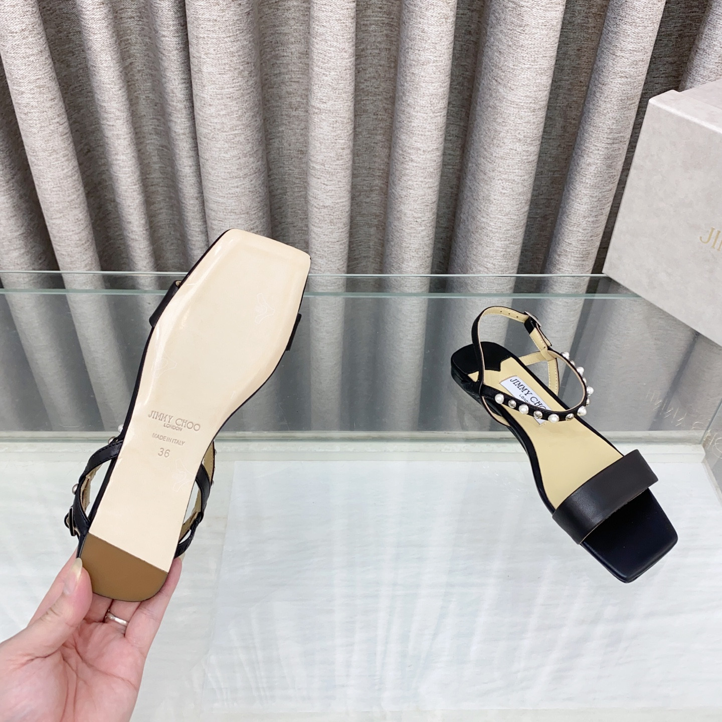 UA J1m*y Ch00 Sandals
