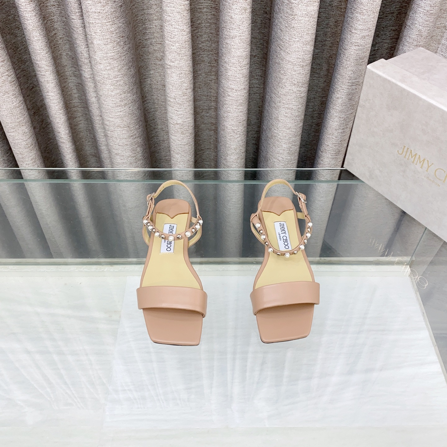 UA J1m*y Ch00 Sandals