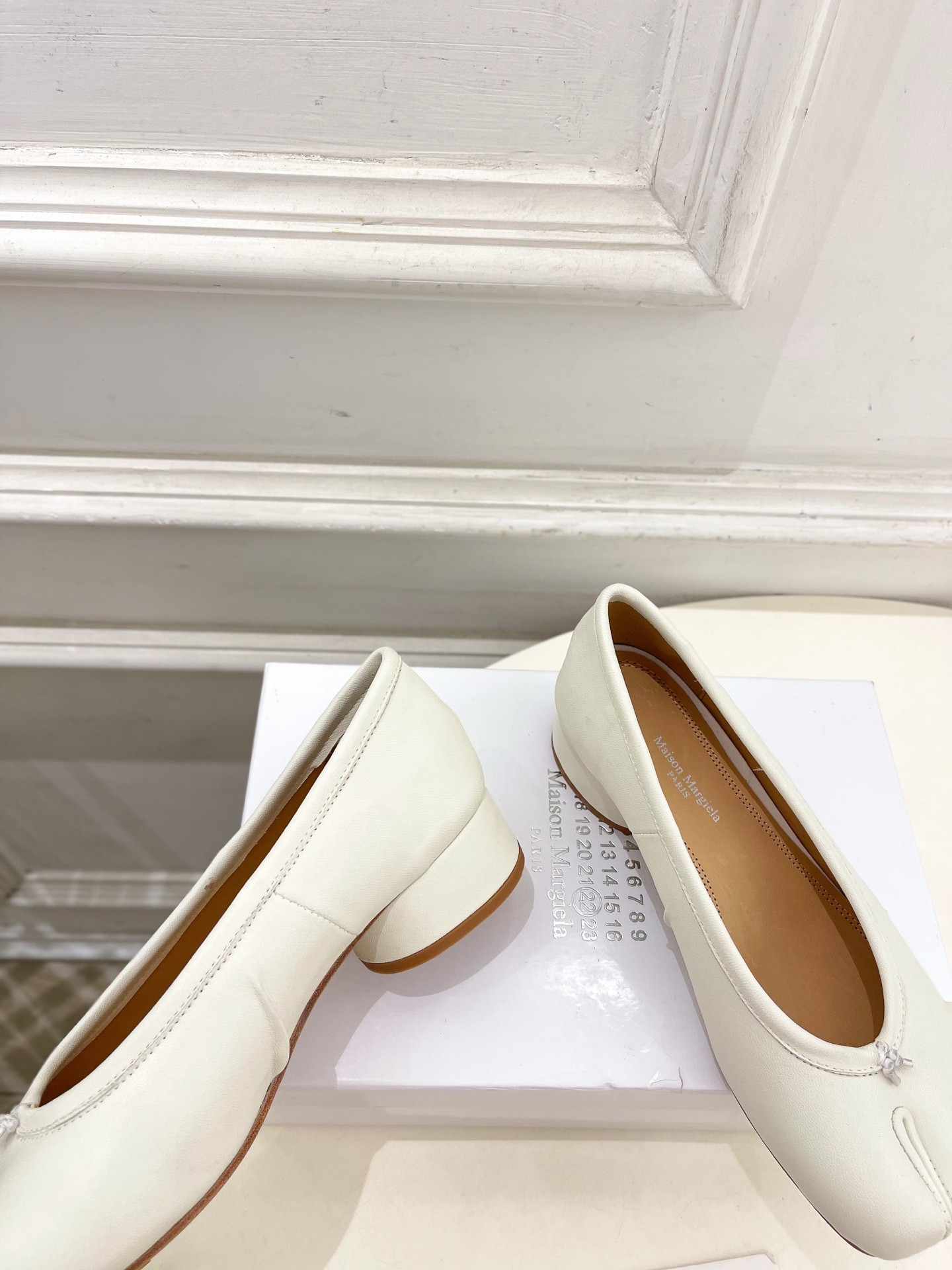 UA Ma1s0n Marg*e1a Tabi Ballerina
