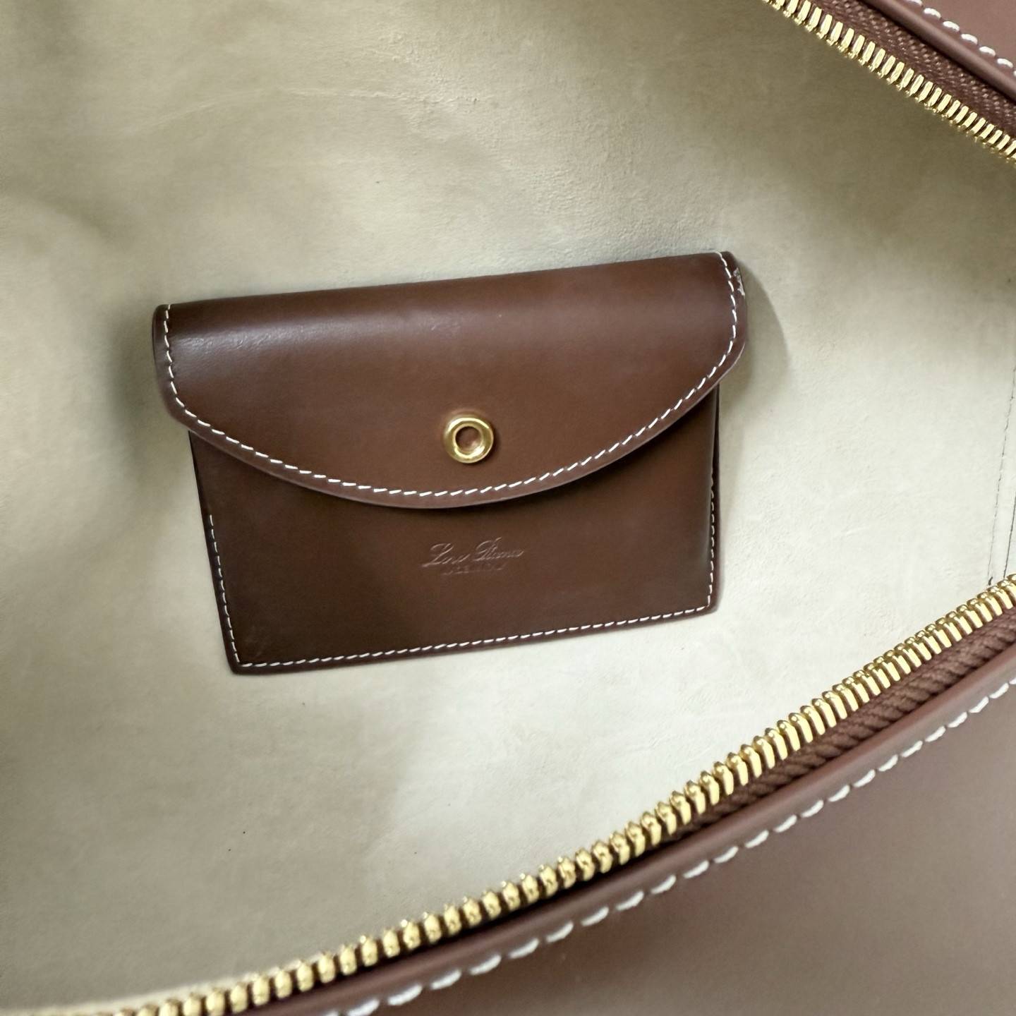 L0r0 P1ana Extra Pocket L27 16x27x10cm