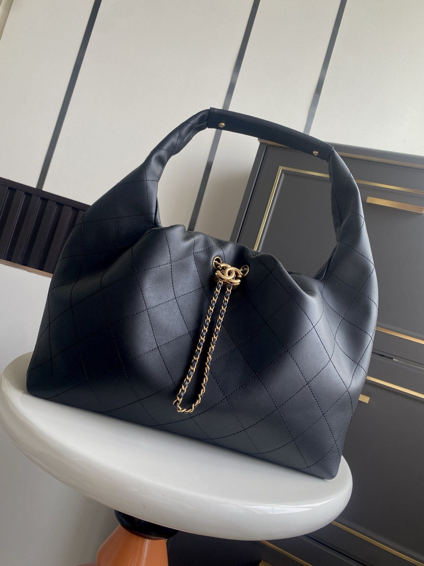 Ch**el Large Hobo Bag 30x12x45cm
