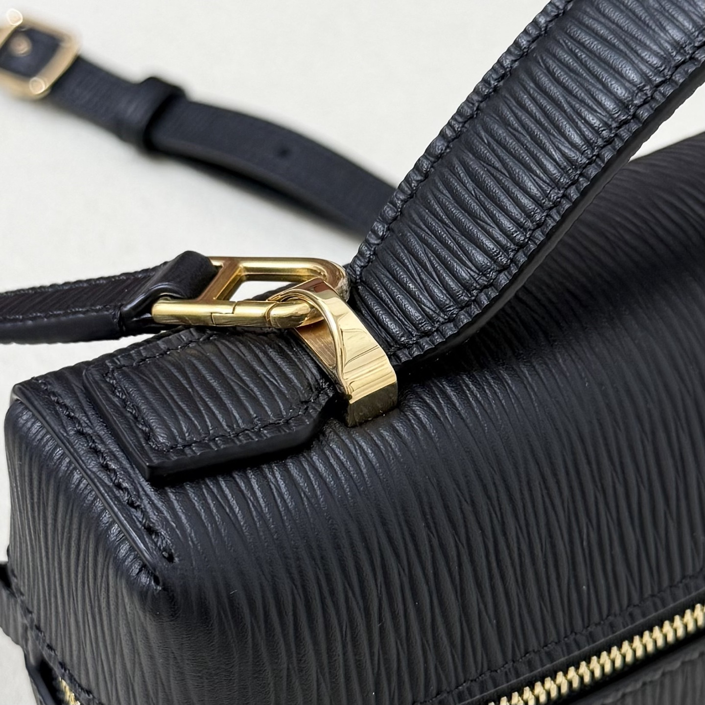 L0r0 P1ana Extra Bag L23 23x12x7cm