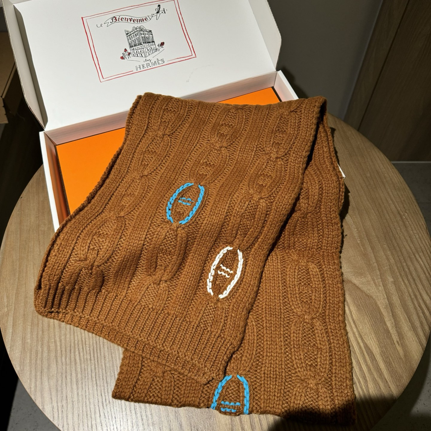 H**me5 scarf 30x200cm