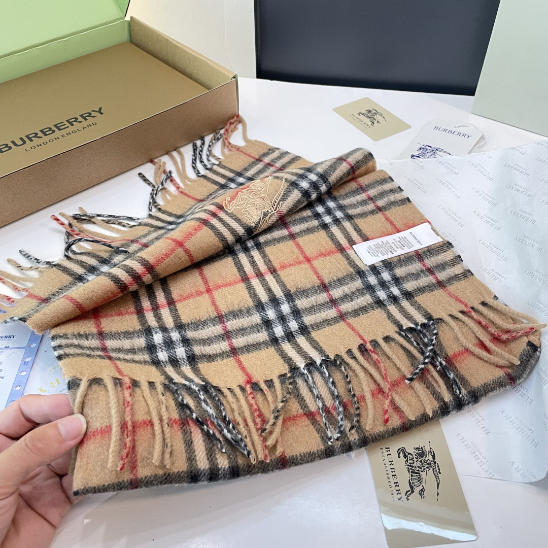 Bv*b*rry scarf 30x190cm
