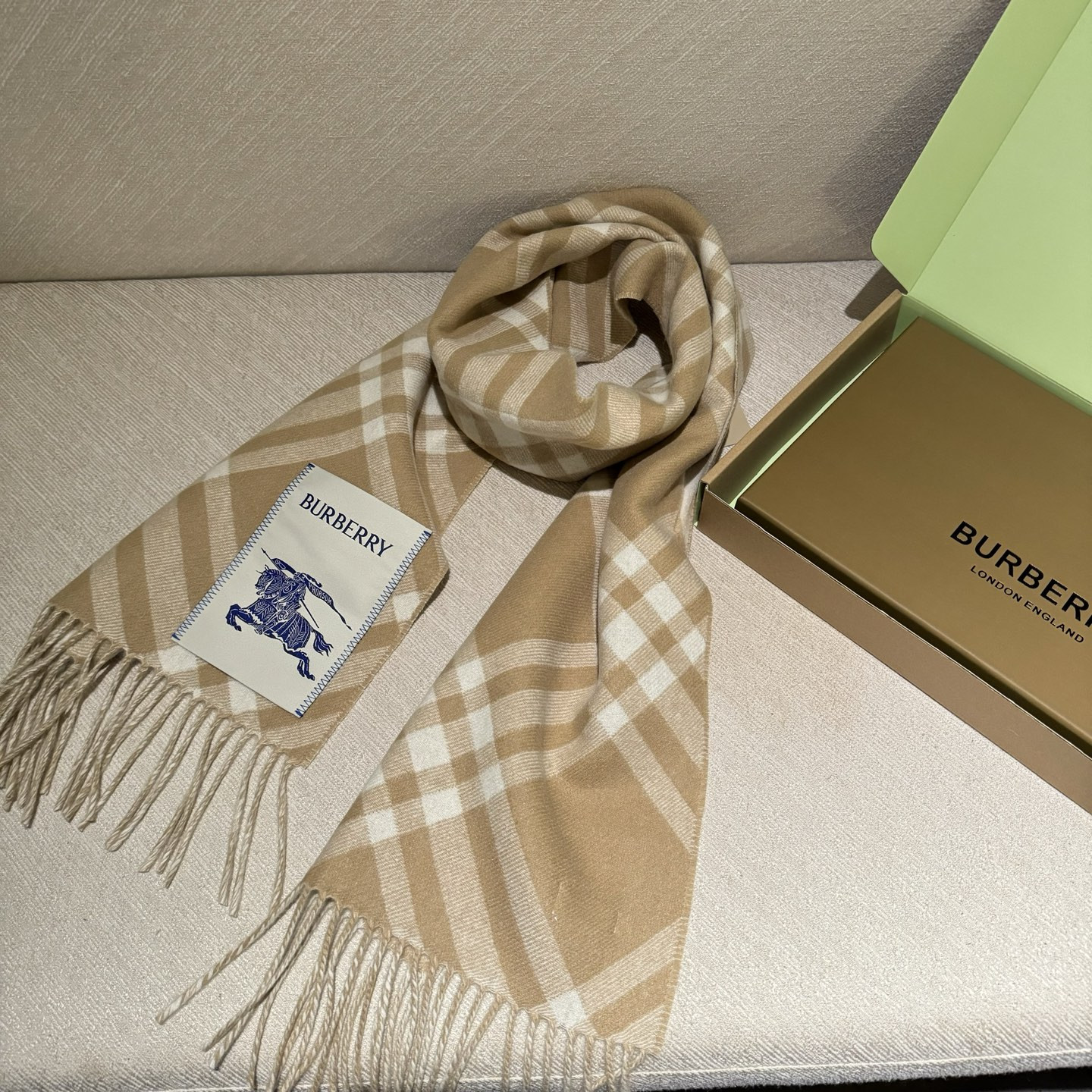 Bv*b*rry scarf 30x168cm 100% cashmere