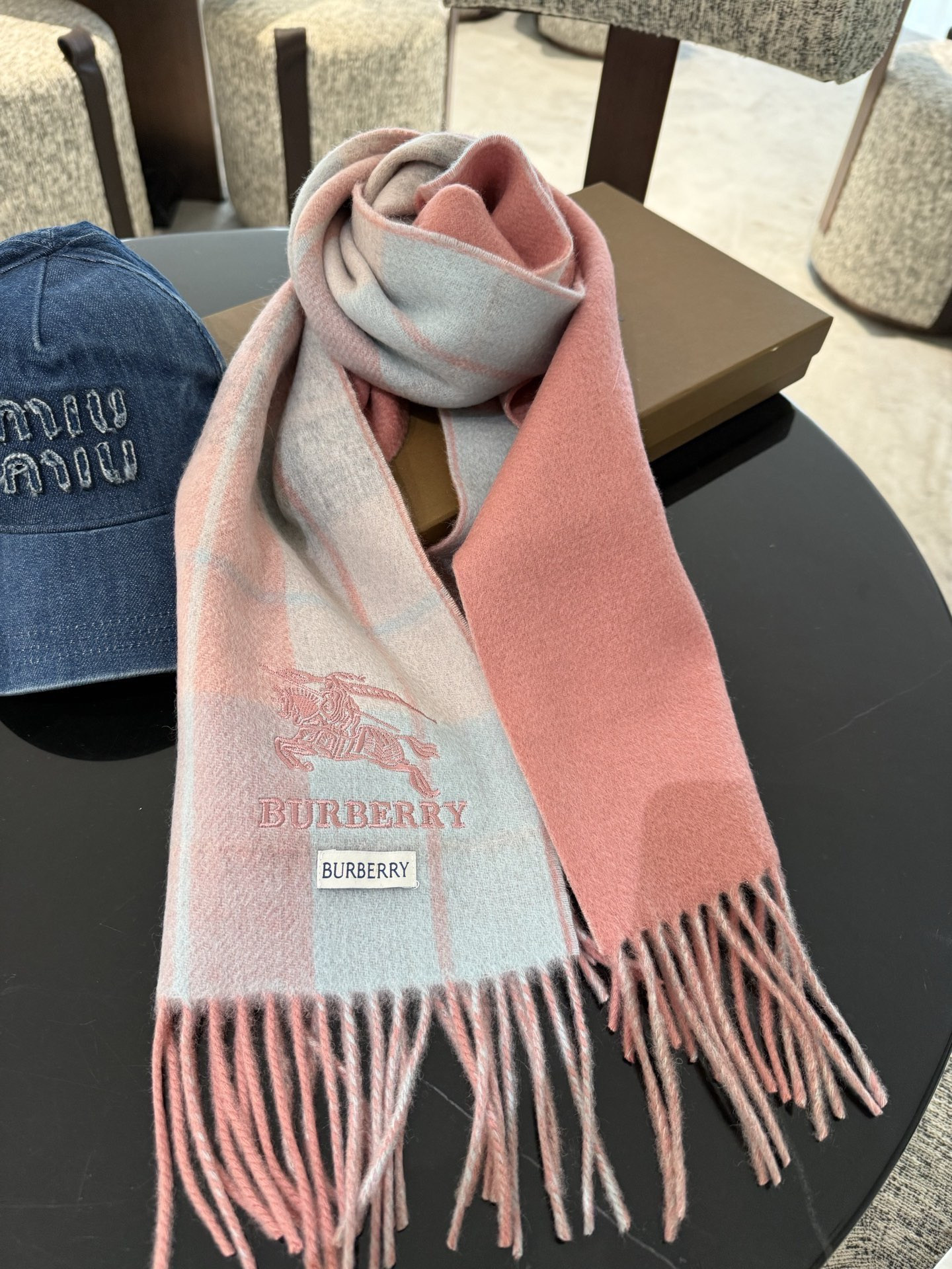 Bv*b*rry scarf 30x180cm