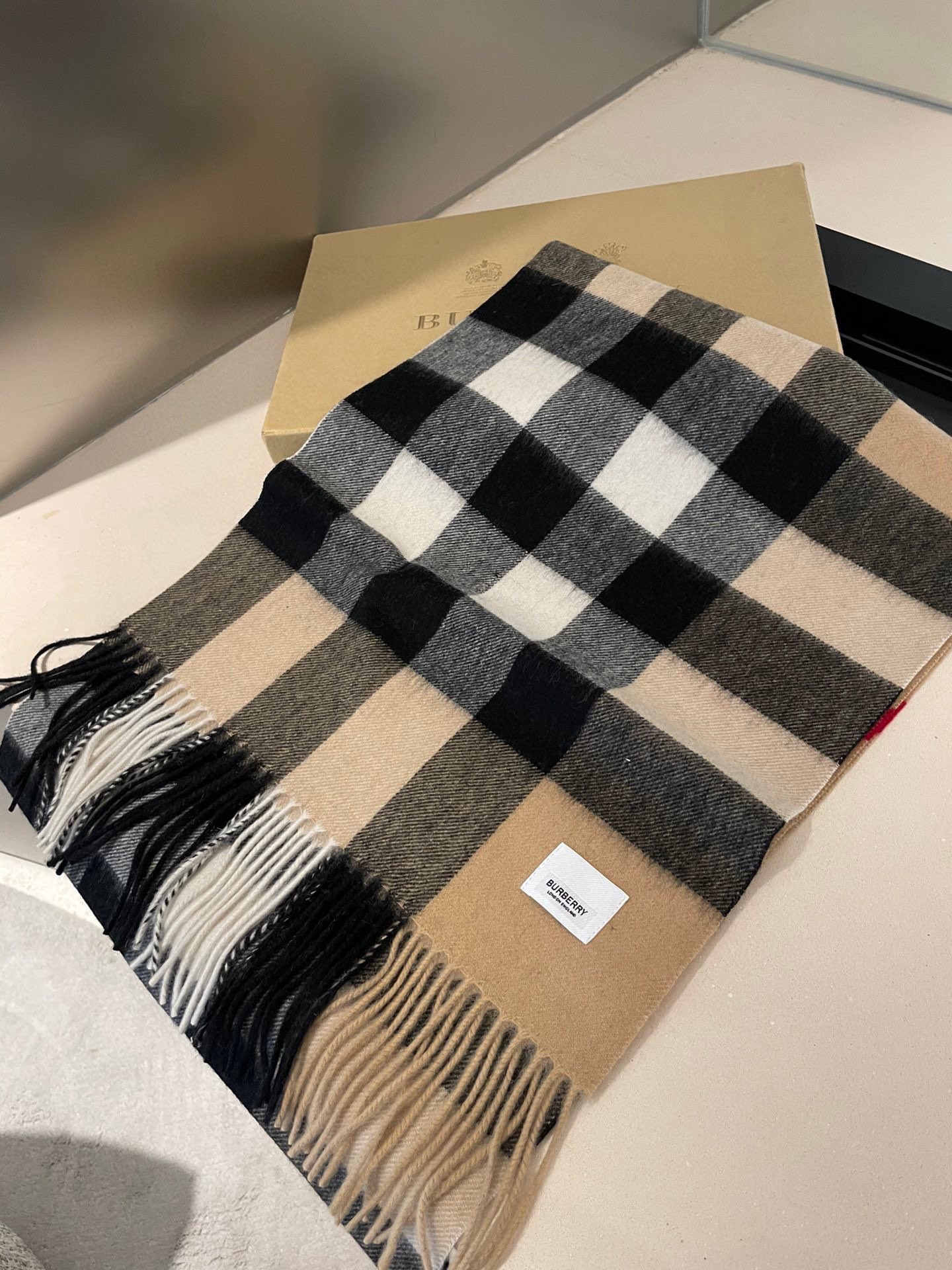 Bv*b*rry scarf 35x180cm