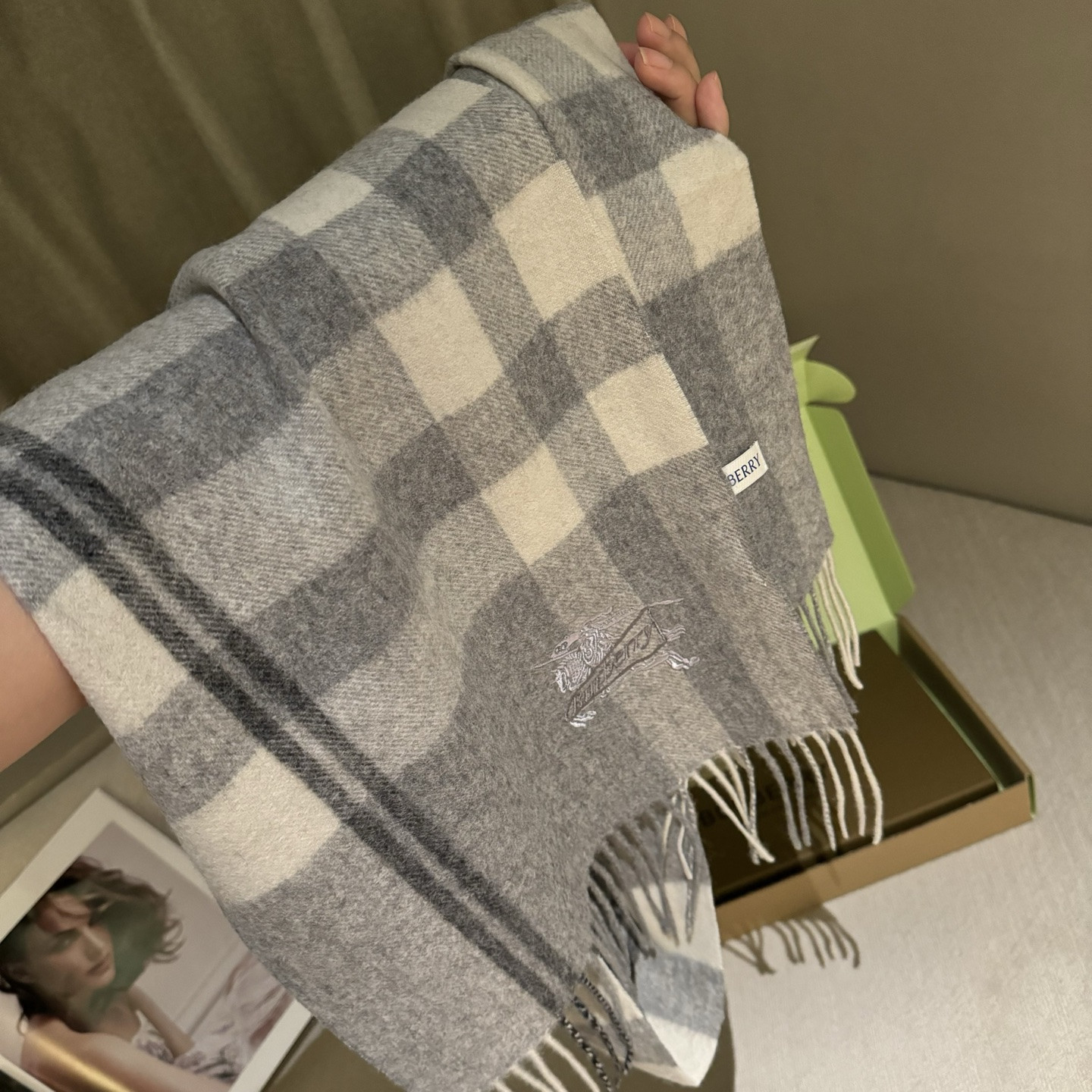 Bv*b*rry scarf 30x180cm 100% lambswool