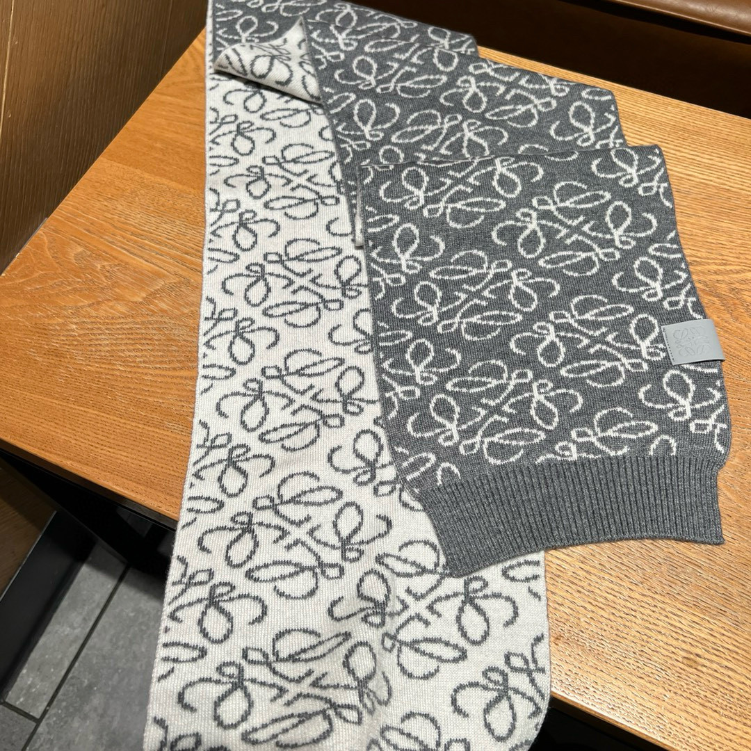 L0ew* scarf 30x190cm