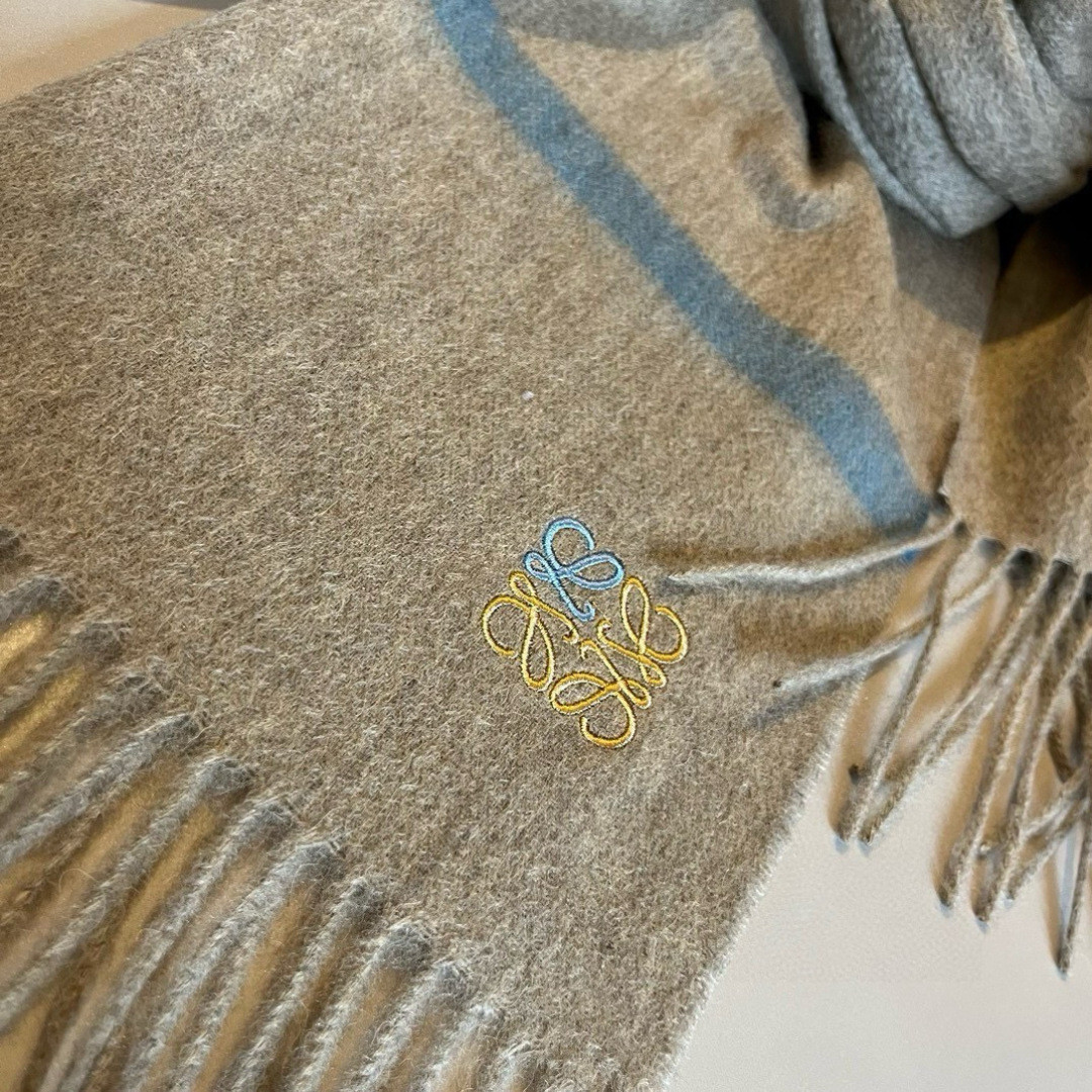 L0ew* scarf 35x180cm