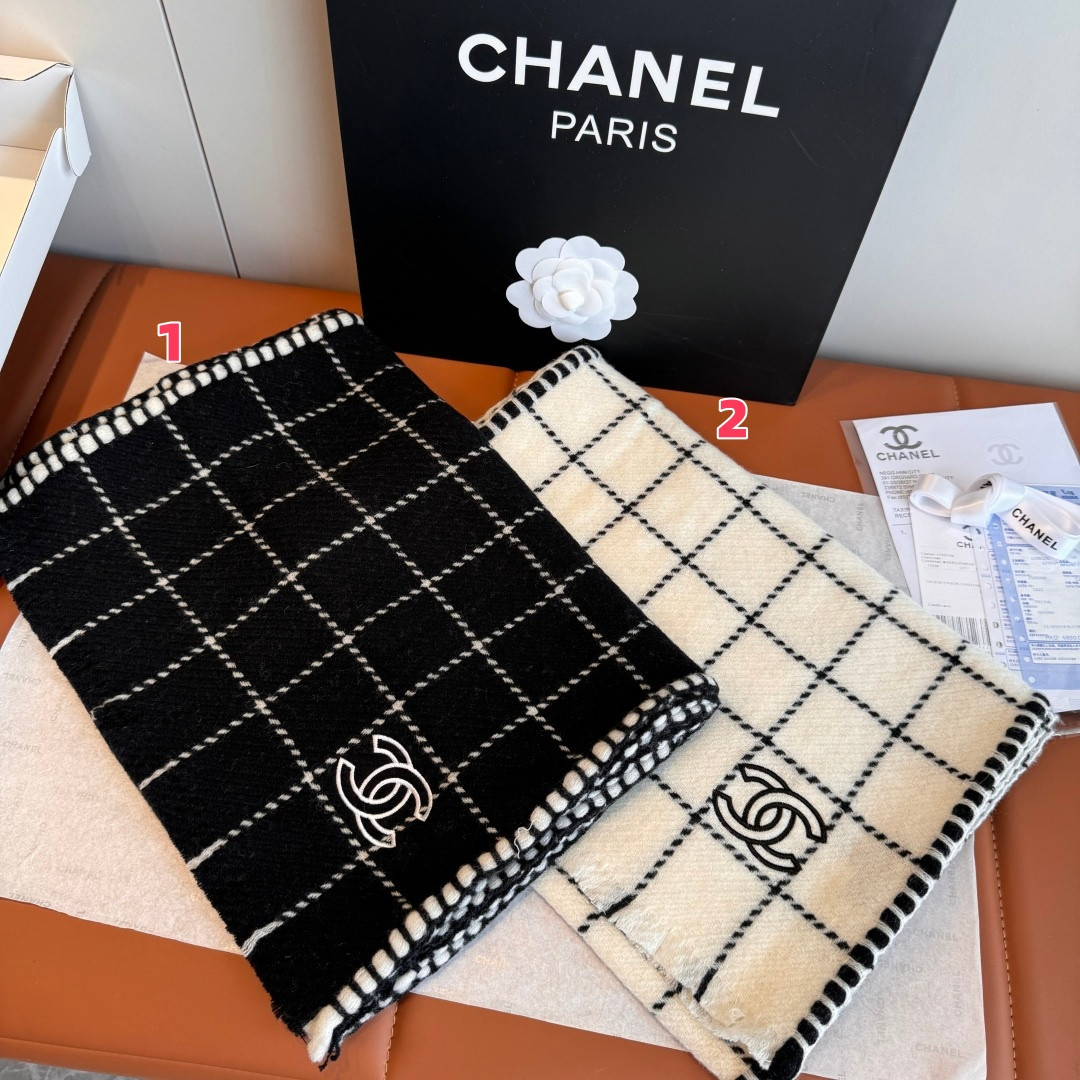 Ch**el scarf 38x185cm 100% cashmere