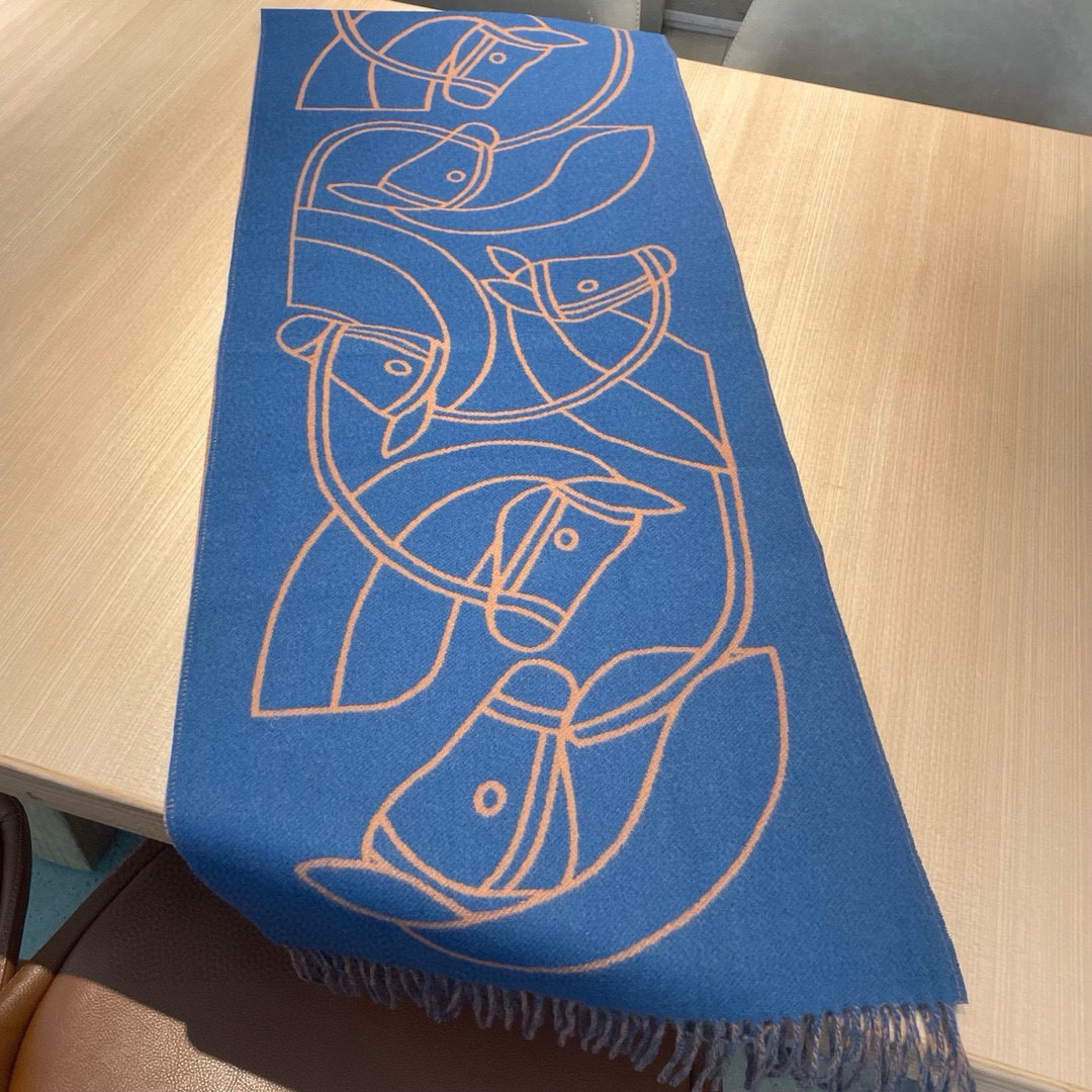 H**me5 scarf 40x195cm