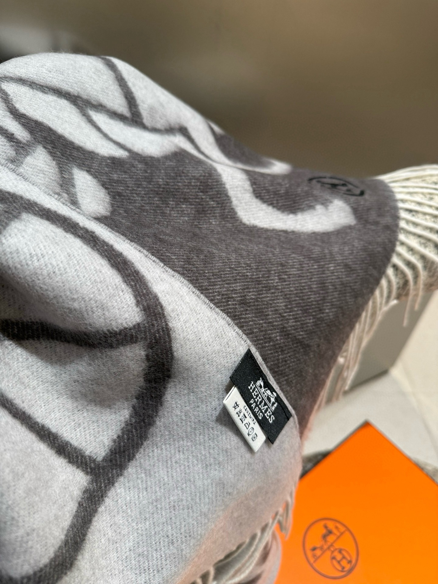 H**me5 scarf 30x180cm 100% wool