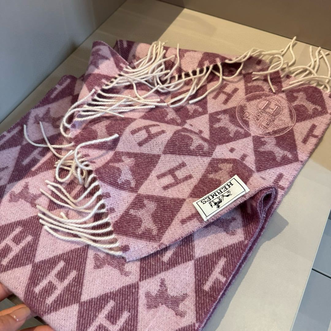 H**me5 scarf 32x180cm