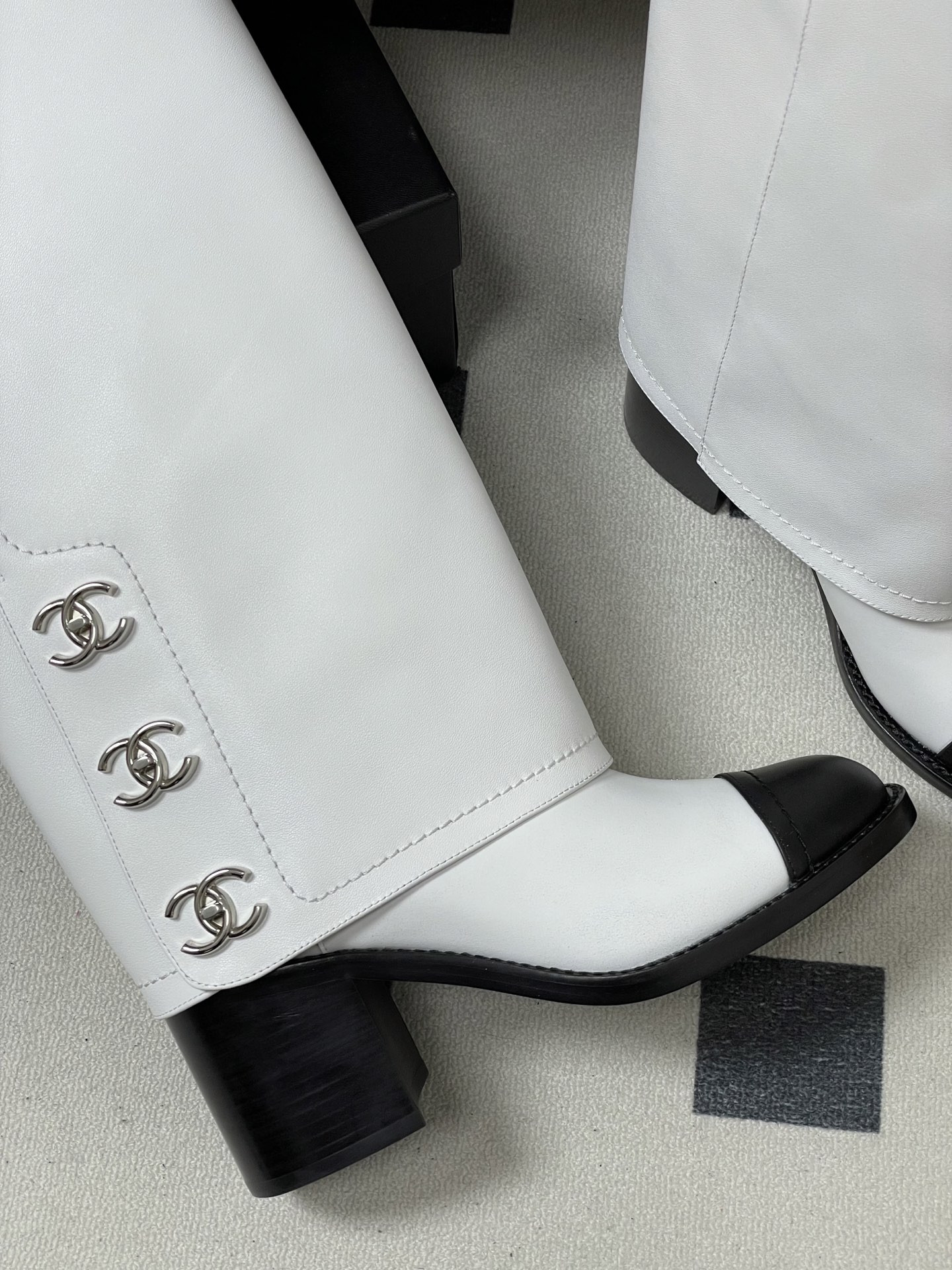 UA Ch**el High Boots 7cm Heel