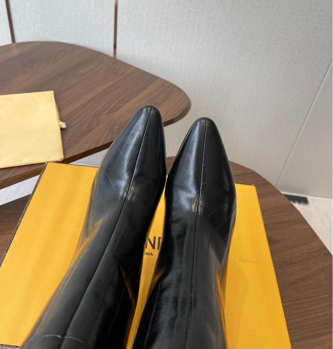 UA F**di Arco Boots